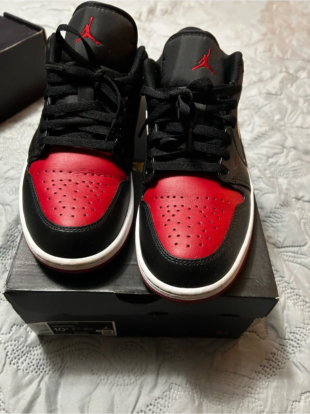 Jordan Air Jordan 1 Low in Black, Red & White